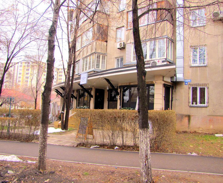 Guest House On Kaldaiakova 38 Almaty Exterior photo